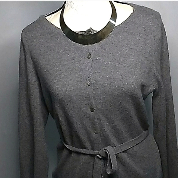Saks FIFTH AVENUE   cashmere  gray belted sweater sz large - Picture 14 of 14
